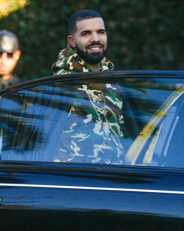 Exclusive&#8230; Drake Leaves Cecconi&#8217;s In West Hollywood