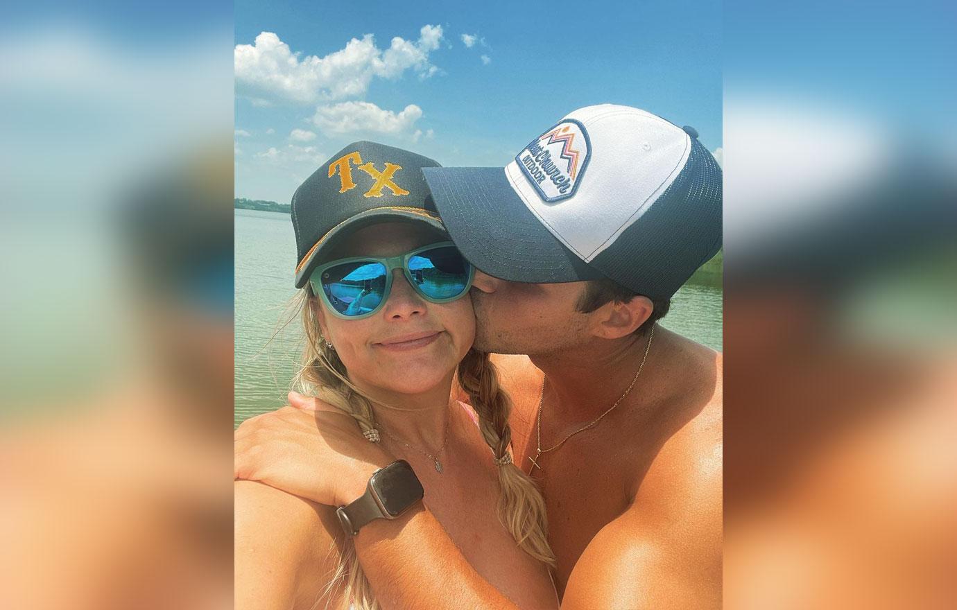 miranda lambert husband brendan mcloughlin thirst trap photos