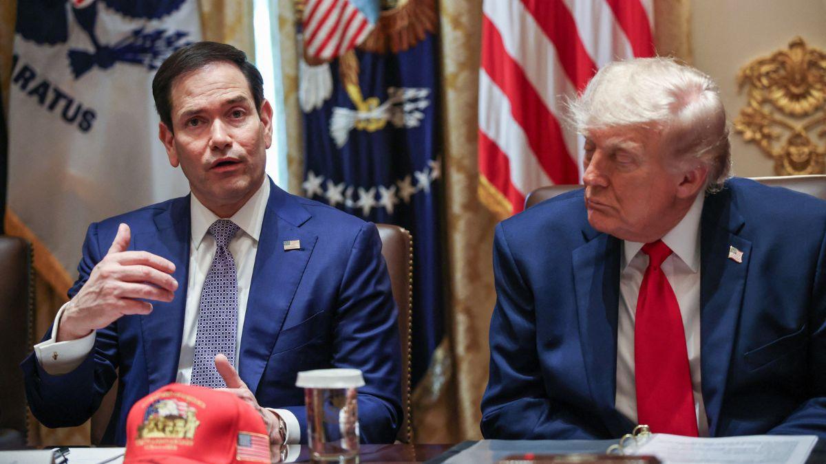 Image of Marco Rubio defended the president during testimony.