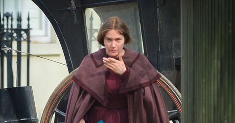 kate-winslet-saoirse-ronan-naked-explicit-sex-scene-ammonite