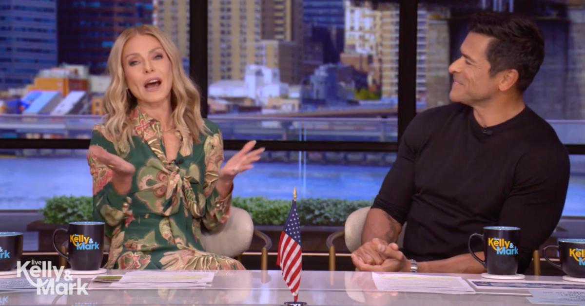 kelly ripa rolls eyes mark consuelos drag dinner live show
