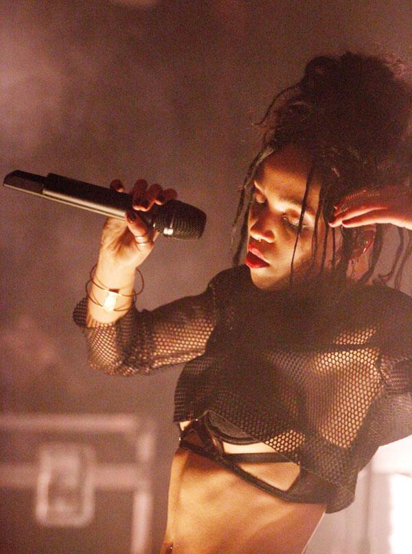 Fka twigs craziest outfits fame