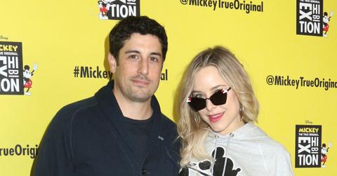 Photo of Jason Biggs and Jenny Mollen.