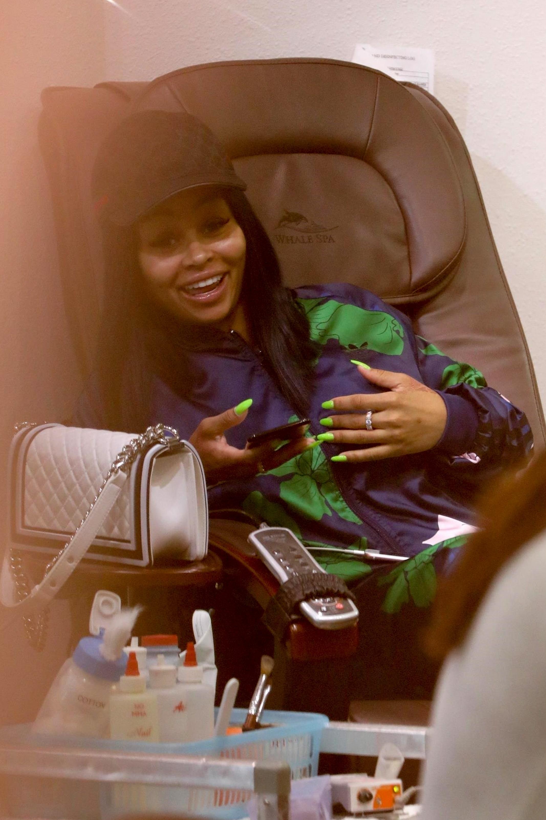 *EXCLUSIVE* Blac Chyna pampers herself and a friend at Tip Top Nail