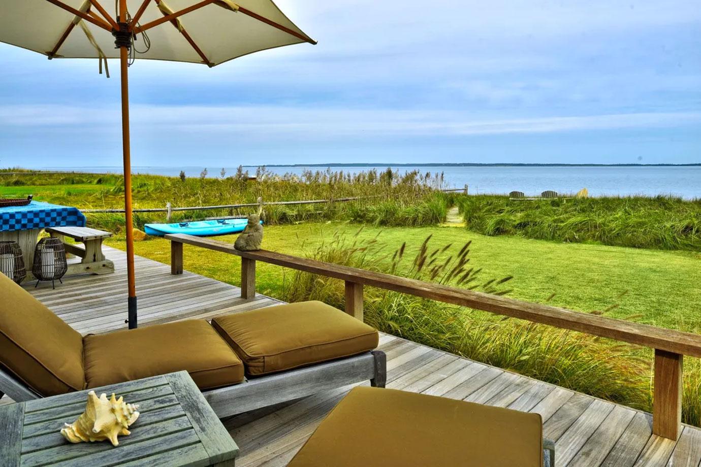 Sex And The City's Kim Cattrall Lists Hamptons Cottage