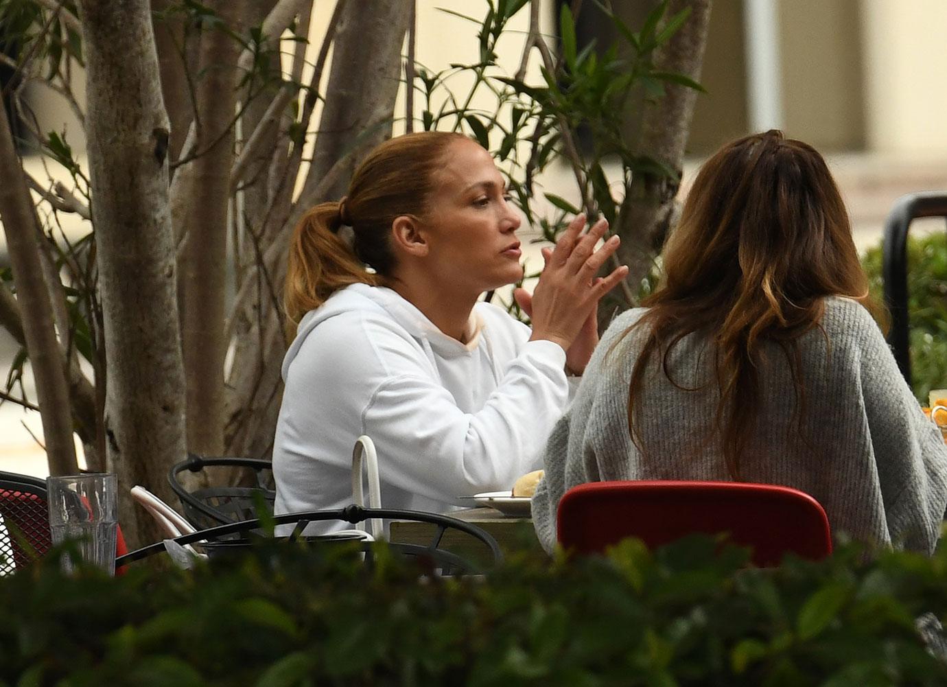 jennifer lopez leaves gym lunch with friends