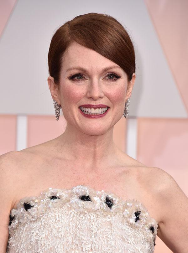 Julianne moore 2015 oscars arrivals 04