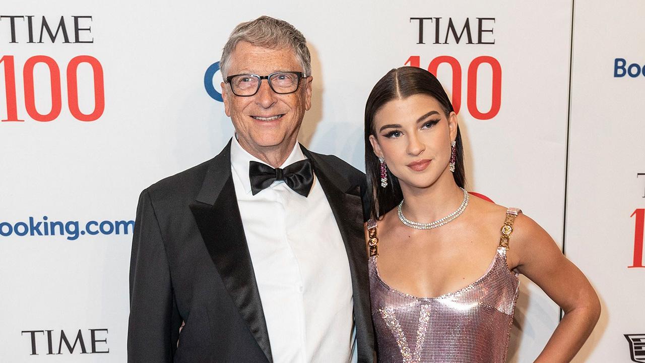 Image of Bill Gates daughter Phoebe co-hosts a podcast on Alex Cooper’s Unwell Network.
