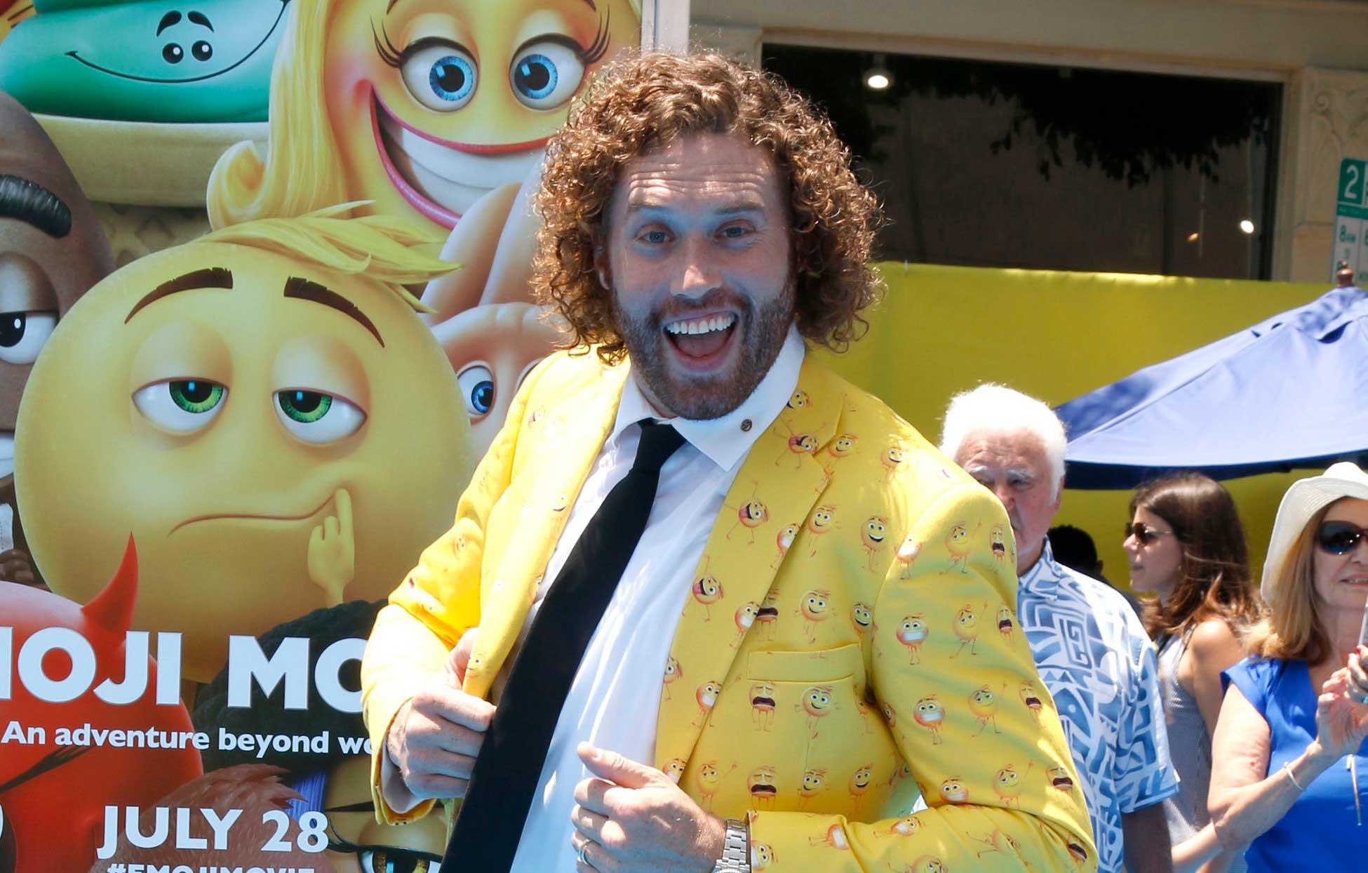 T.J. Miller Slams Ryan Reynolds For Being 'Mean' To Him On 'Deadpool' Set