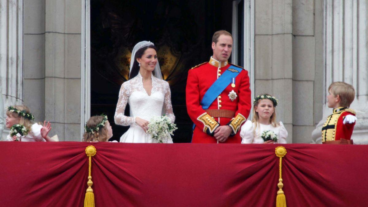 image of Kate middleton and prince William