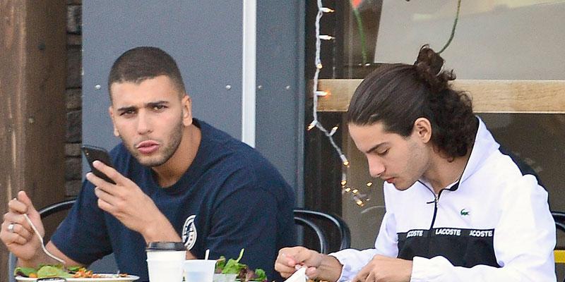 Younes Bendjima Eating Lunch With His Brother