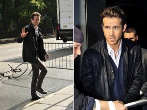 2010__09__Ryan_Reynolds_Sept17_05a 300×224.jpg