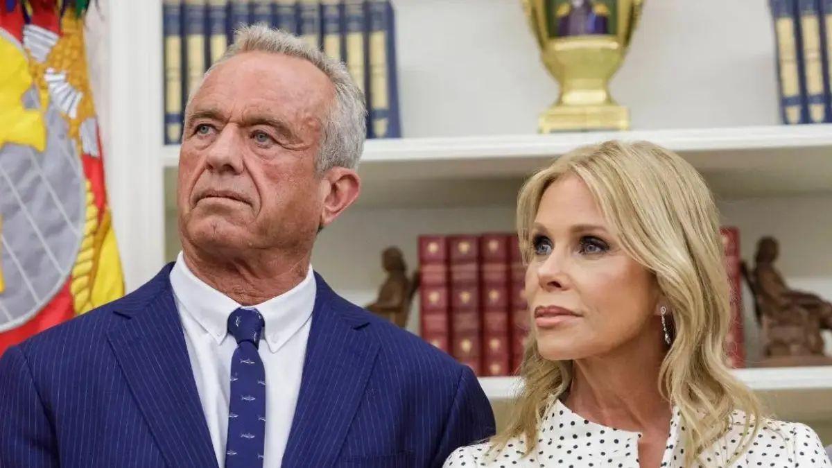 image of RFK Jr. reportedly compares Cheryl Hines 'unfavorably' to his late ex.