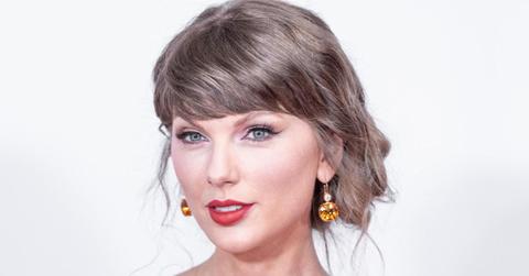 taylor swift reportedly eyeing billion residency deal