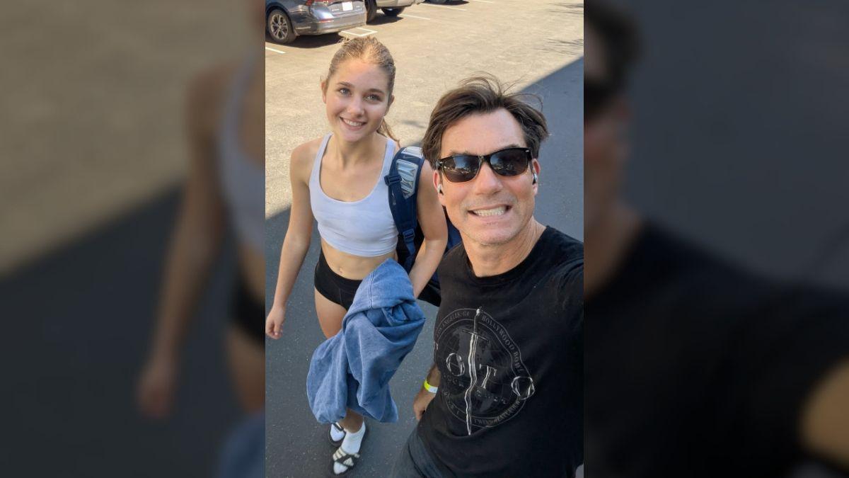 Photo of Critics urged Jerry O'Connell to 'get ride of the vape' in regards to his daughters. 