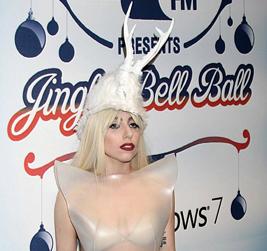 2009__12__lady gaga okusa.jpg