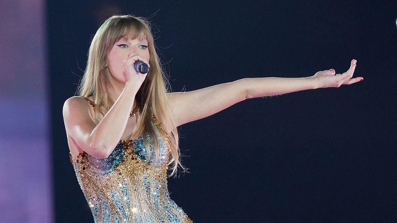 Image of Gracie Abrams addressed her feud rumors with Taylor Swift, shutting them down with one statement.