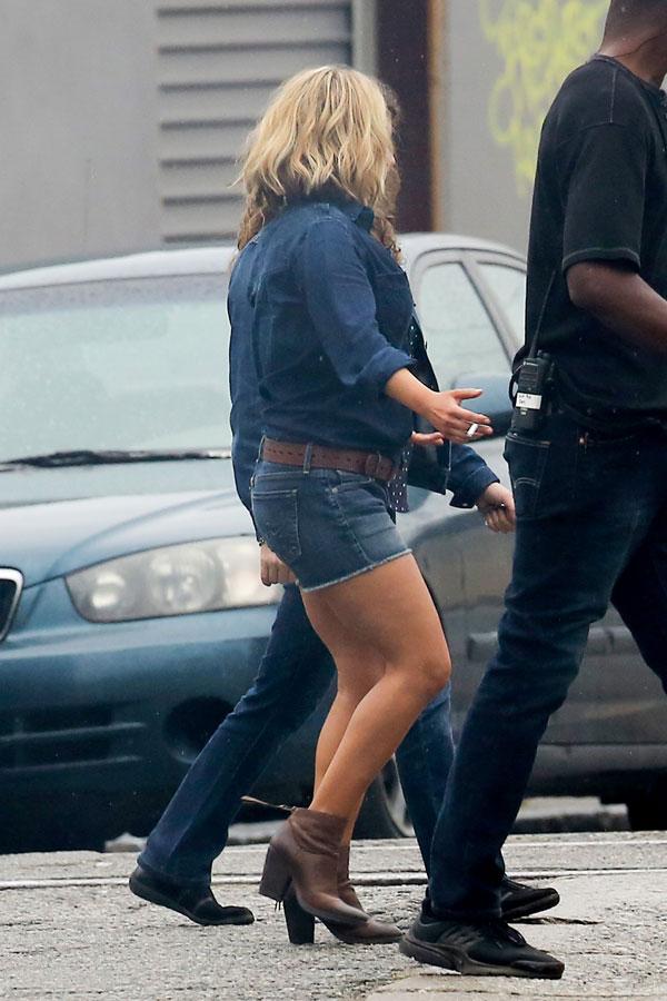 Happy And Healthy? Hayden Panettiere Smoking Post Rehab Stint!