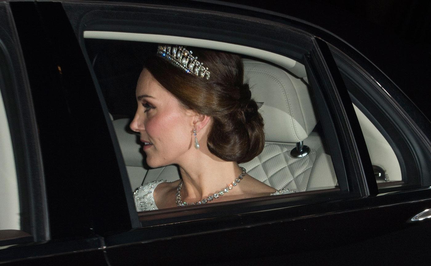 kate middleton wears princess dianas favorite tiara palace pics 07