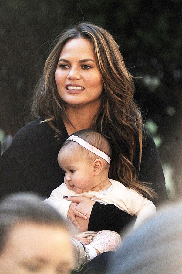 Chrissy teigen photos luna legend 06