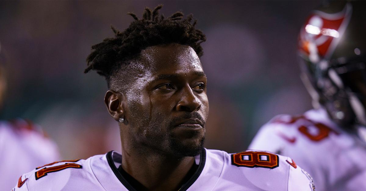 Antonio Brown kicked off Tampa Bay Buccaneers after shirtless exit