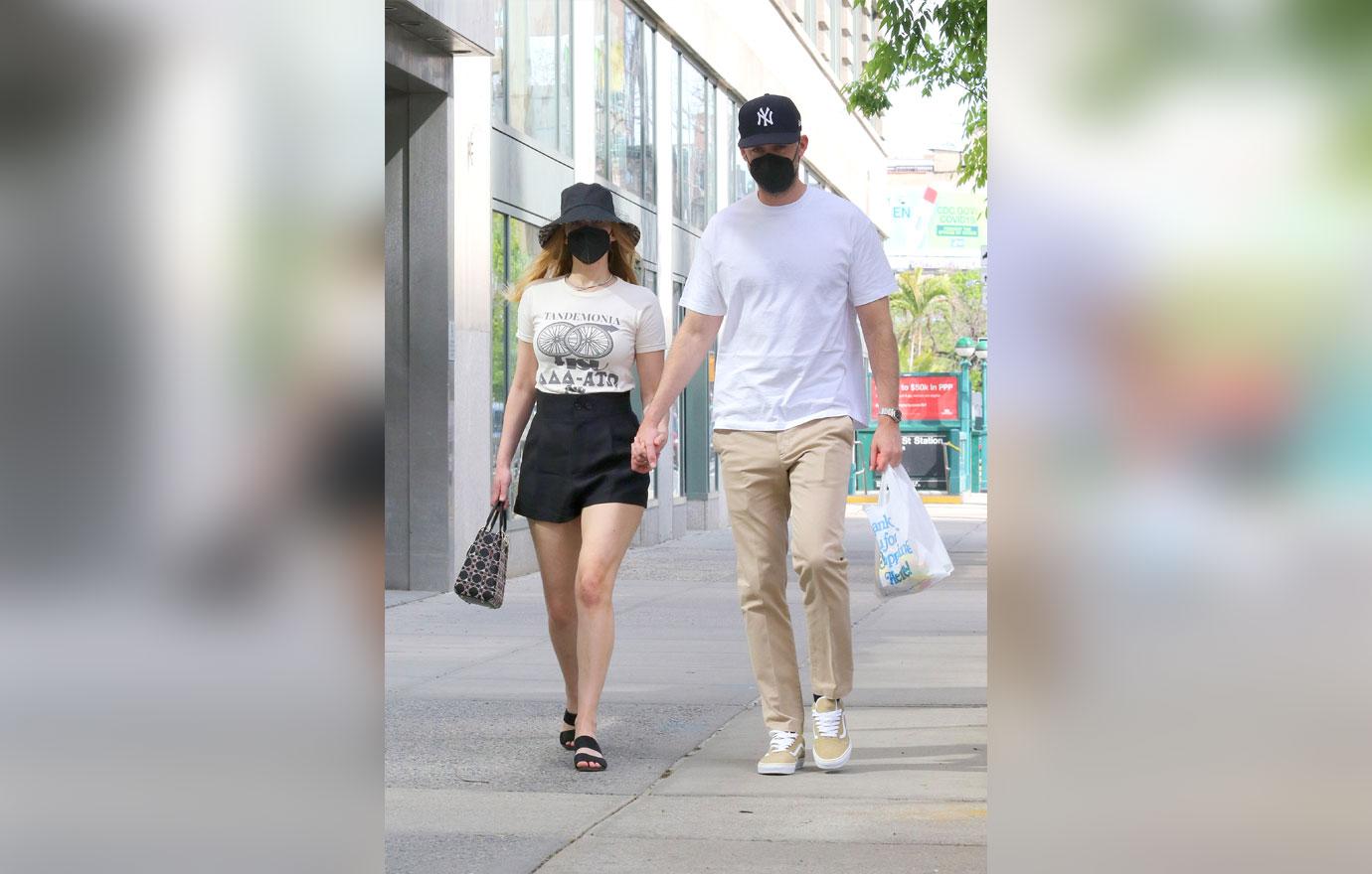 jennifer lawrence and husband cooke maroney have lunch in manhattan