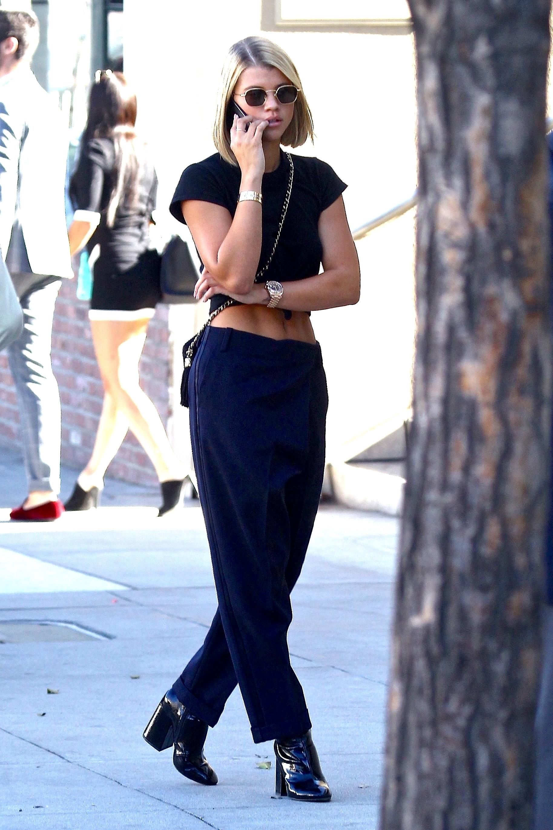 Sofia Richie flashes her Midriff in Beverly Hills