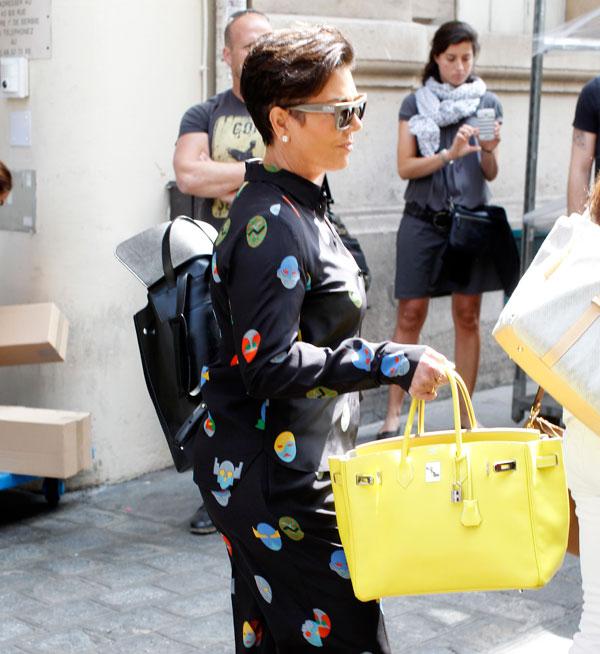 Kris Jenner Kicks Off Paris Fashion Week With Some Impressive Hermès Bags -  PurseBlog