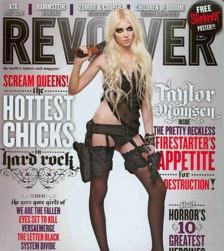 2010__10__Taylor_Momsen_Oct14news 224×300.jpg