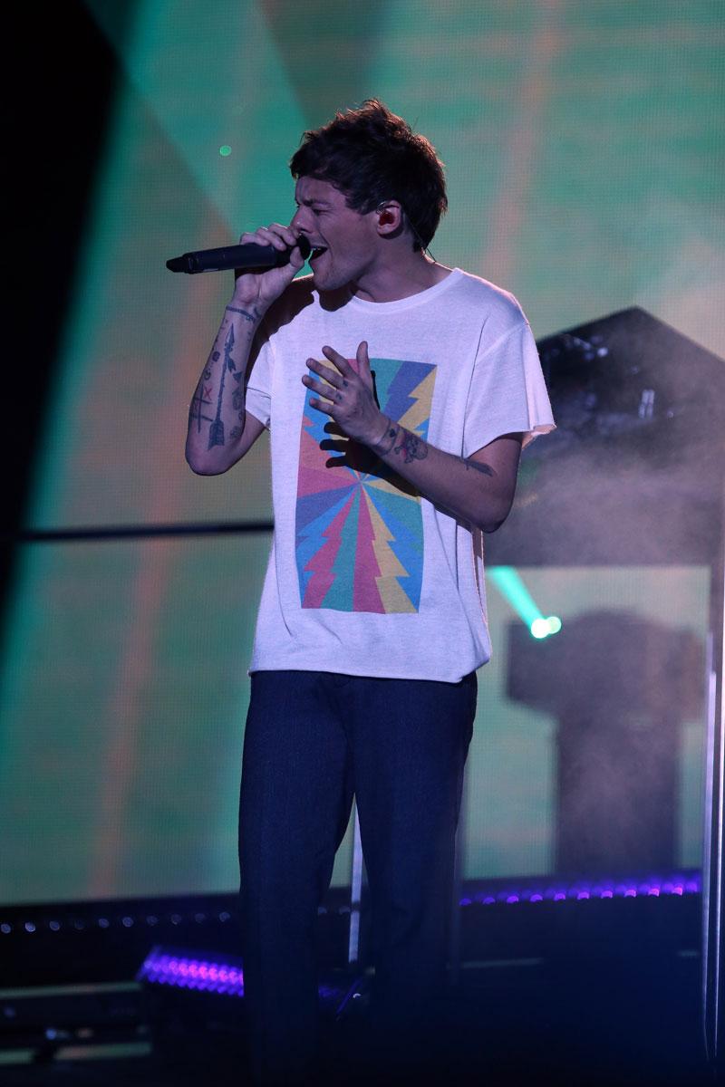 Louis Tomlinson X Factor performance