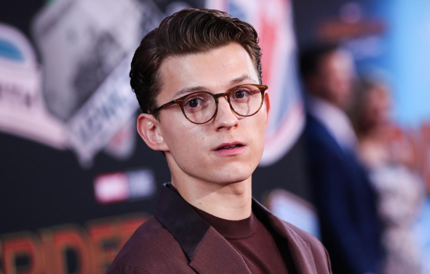 tom holland all in with zendaya euphoria star kept options open jacob elordi