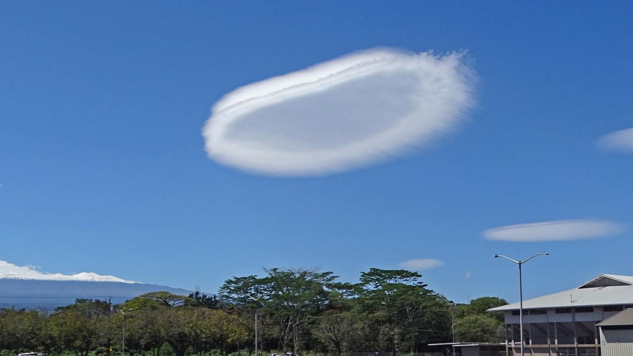 Photo of a UFO-like formation