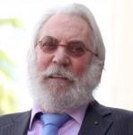 2011__05__Donald_Sutherland_May31newsnea 148×150.jpg