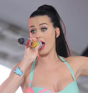 2010__07__Katy_Perry_July22news 282&#215;300.jpg