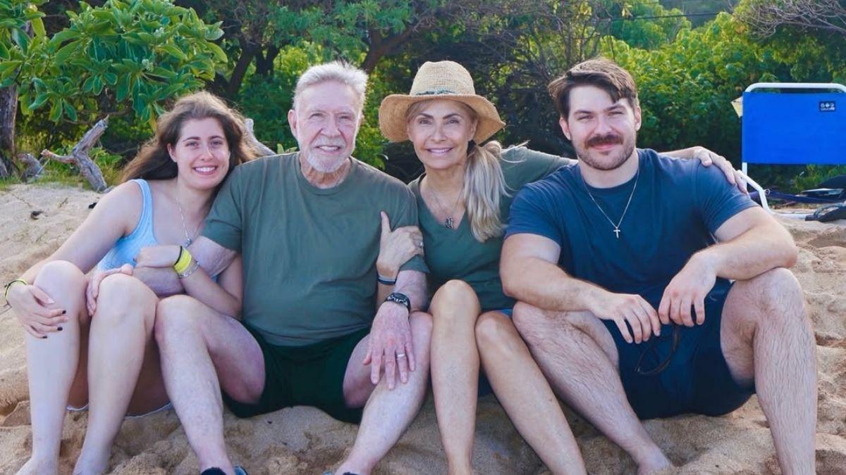 chuck norris family life after his death at  wife gena ex wife dianne children