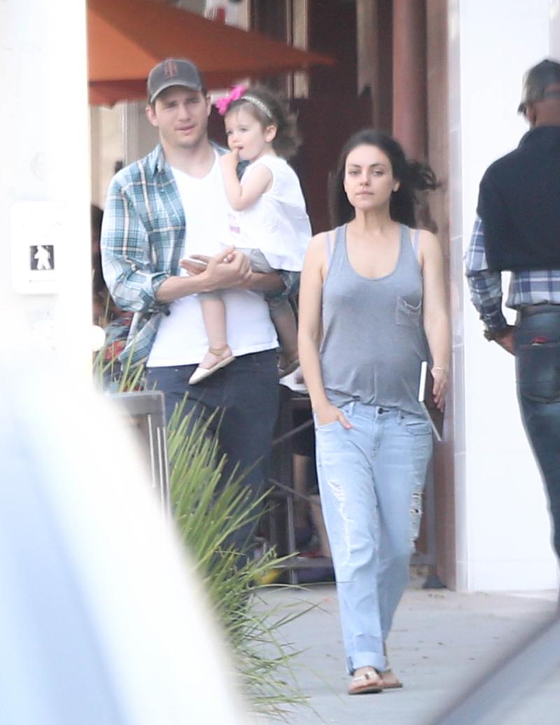 Exclusive&#8230; Pregnant Mila Kunis, Ashton Kutcher, &amp; Wyatt Kutcher Grab Breakfast In BH