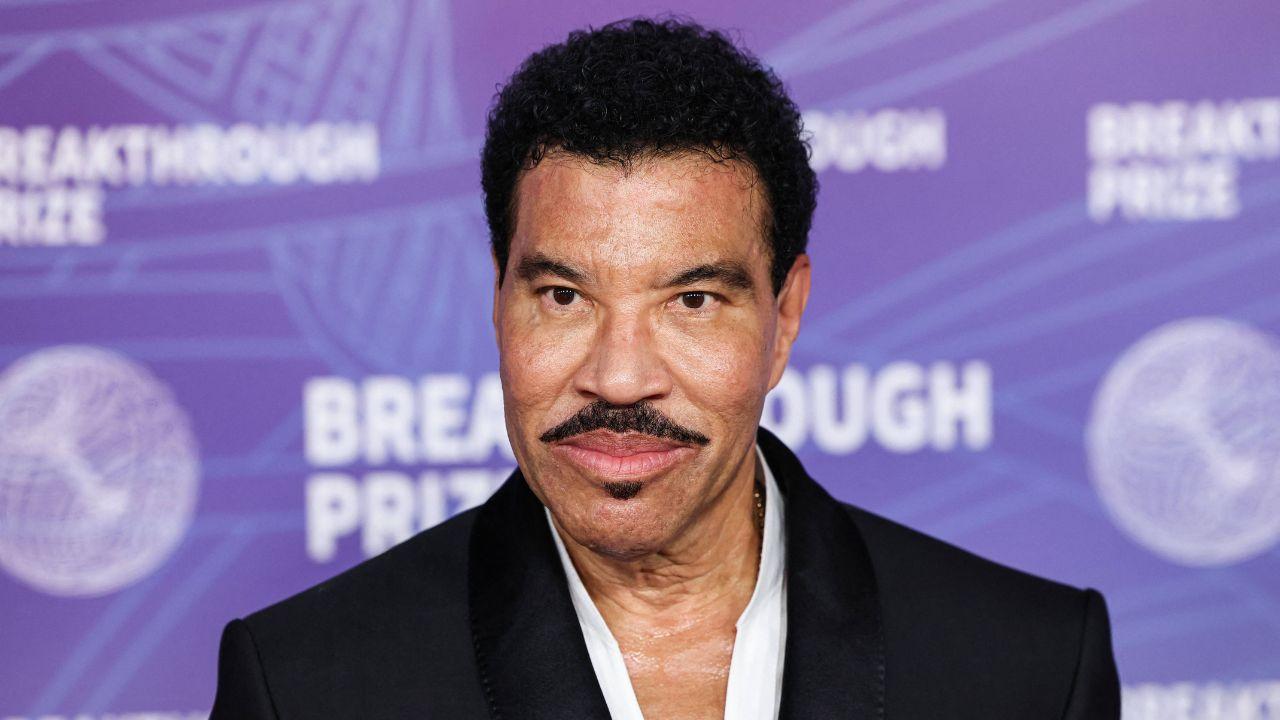 lionel richie undergoes cardiac testing icu dehydration