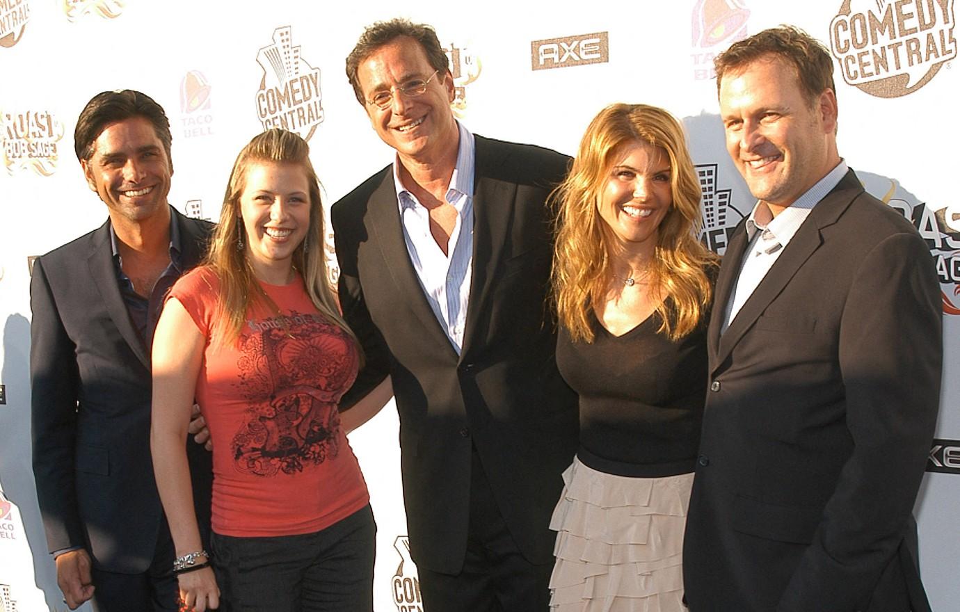 jodie sweetin believes her late full house costar bob saget proud her stand up show