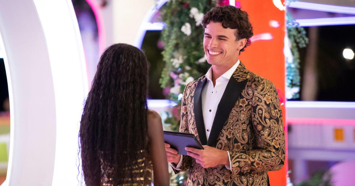 Photo of Andy Cohen confirmed that 'everybody' was present from the 'Love Island USA' Season 7 cast.