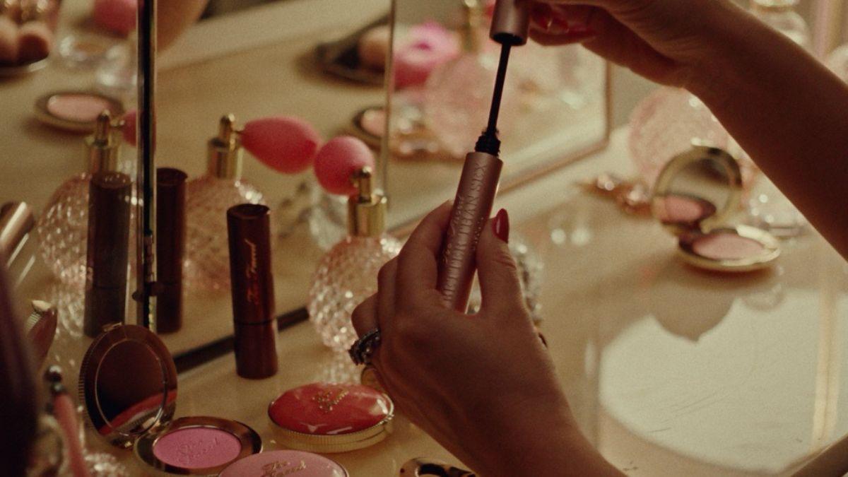 image of Jessica Candage used Too Faced products on the singer. 