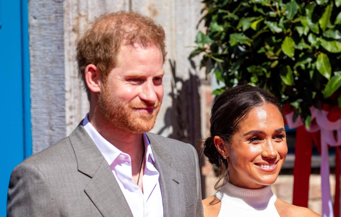 meghan markle private chat king charles