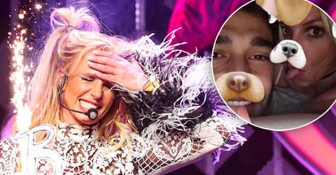 Britney spears selfie boyfriend sam asghari