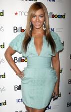 2009__10__beyonce 143&#215;225.jpg