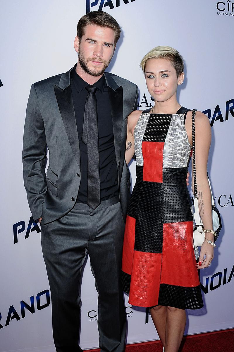 miley cyrus liam hemsworth engaged back together