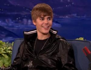 2011__02__Justin_Bieber_Feb15newnsea 300×230.jpg