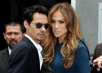 Jennifer lopez marc anthony dec21nea.jpg