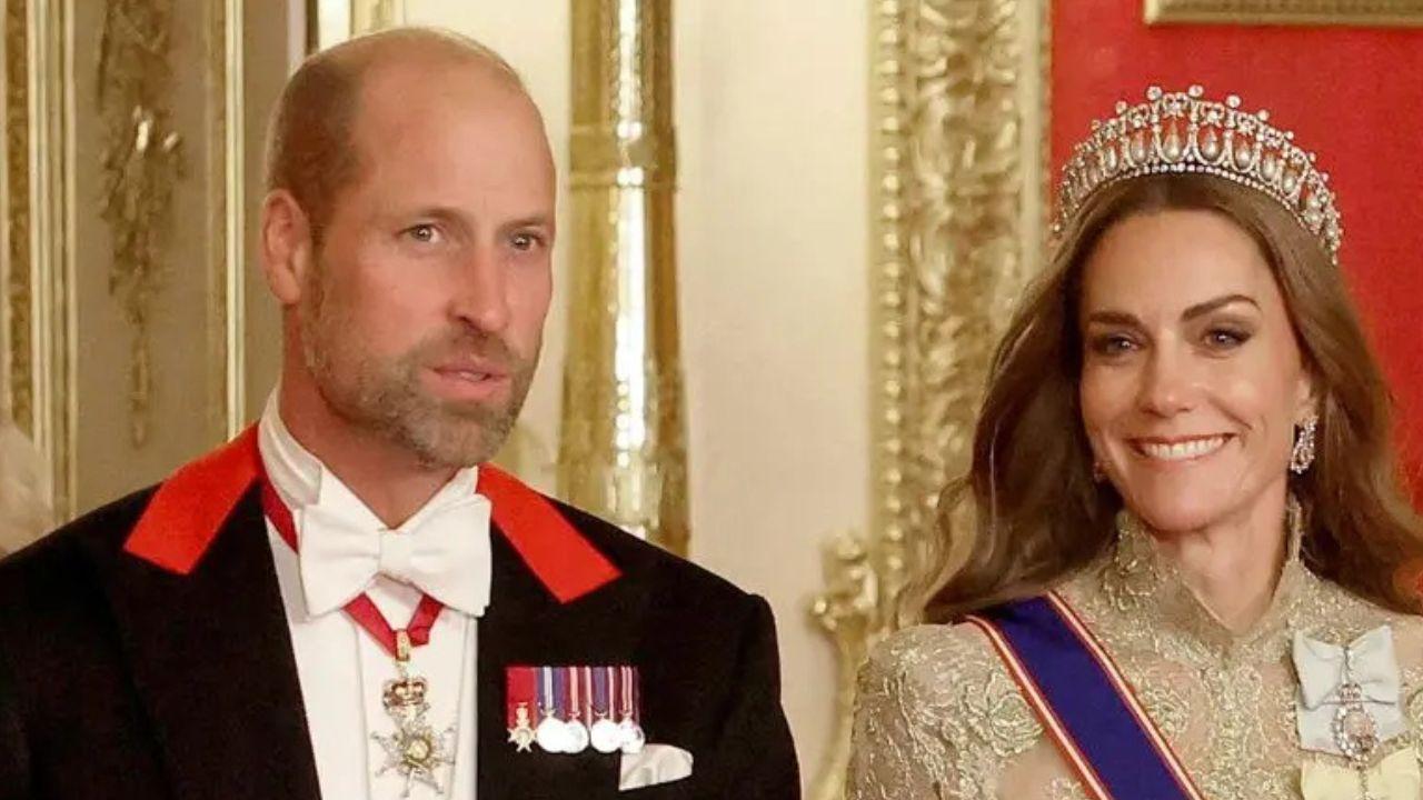 image of royal family