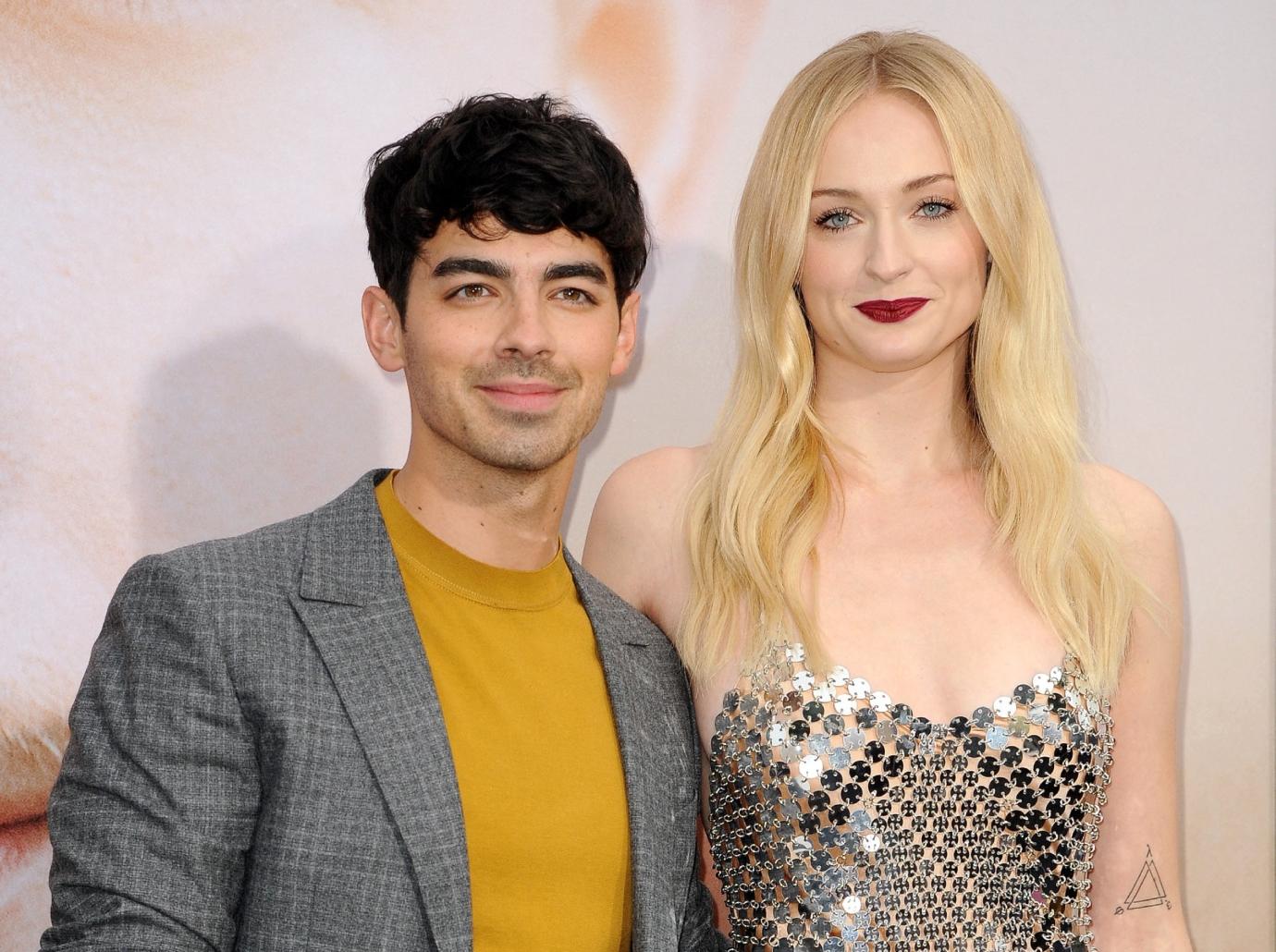 joe jonas sophie turner peregrine pearson birthday post slap in face