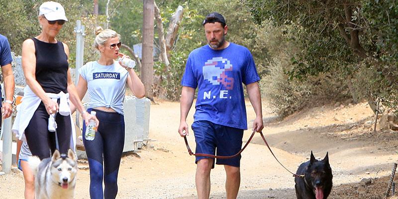 Lindsay shookus ben affleck take hike jennifer garner tribute main