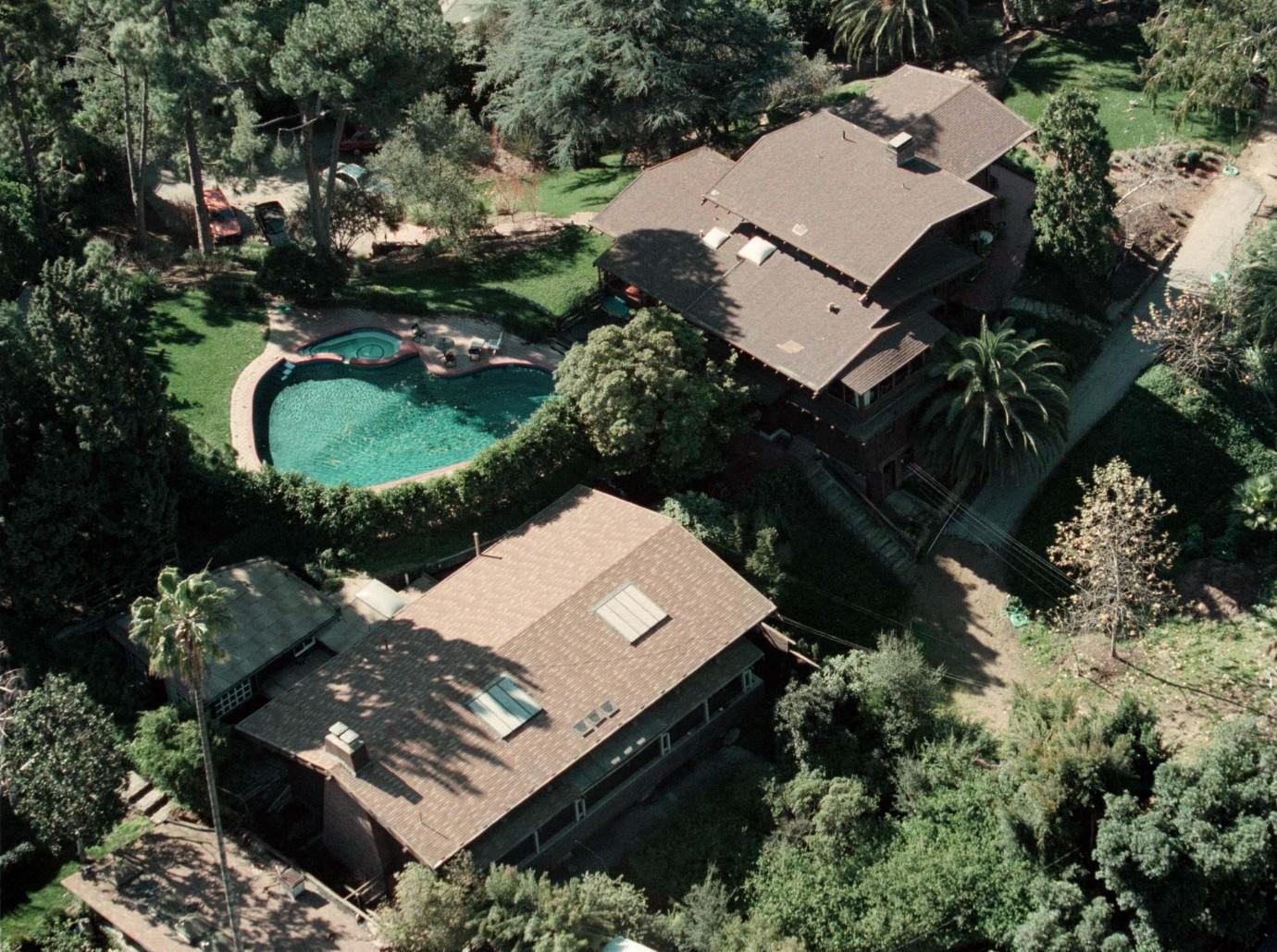 Brad Pitt Sells His & Angelina Jolie's Old Family Home For 39 Million